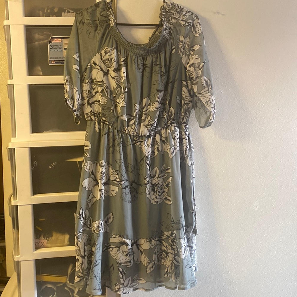 Brand new with tags size medium dress from Maurice’s
